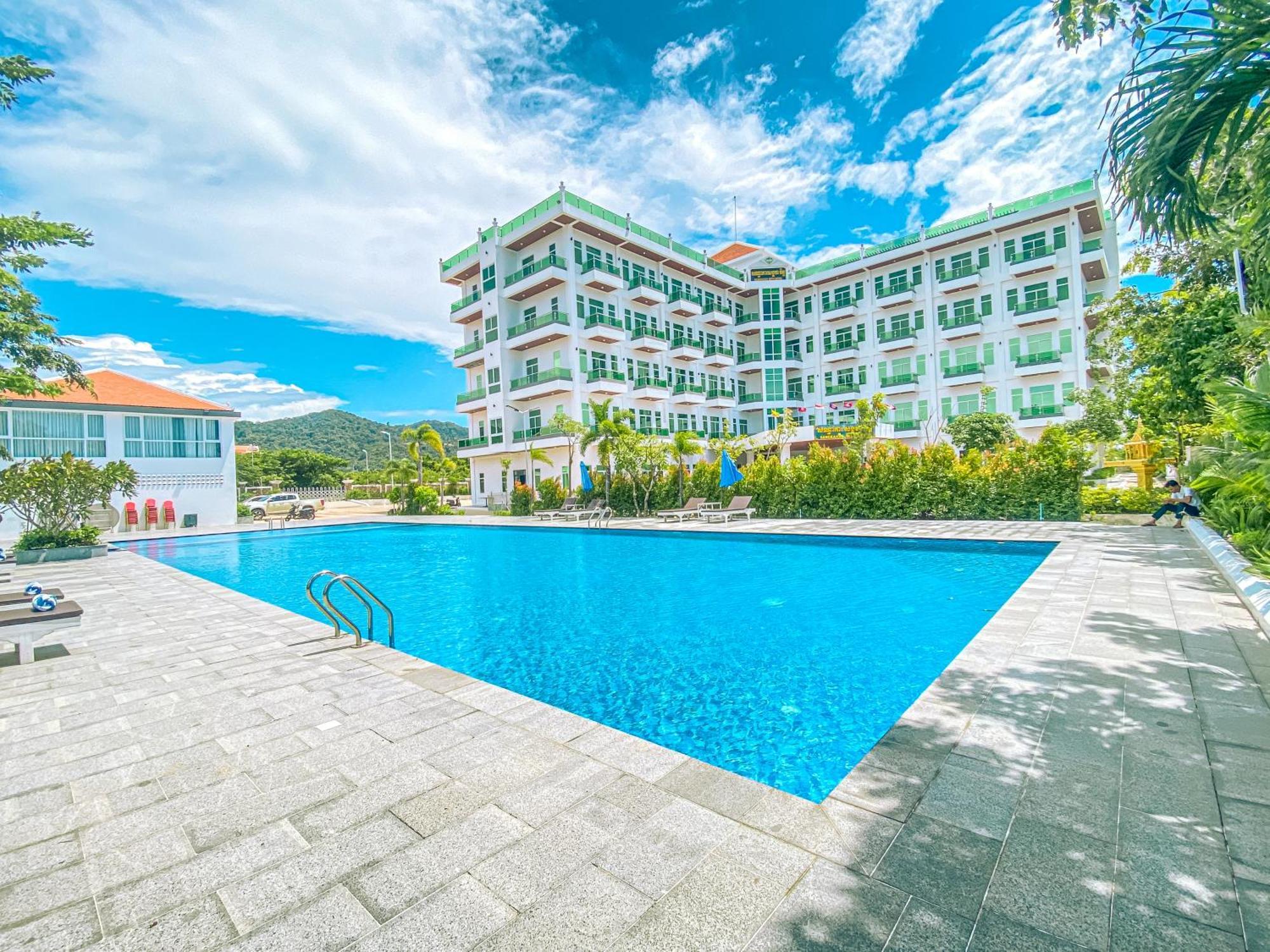 Sangkahak Mith Hotel Kep Exterior foto